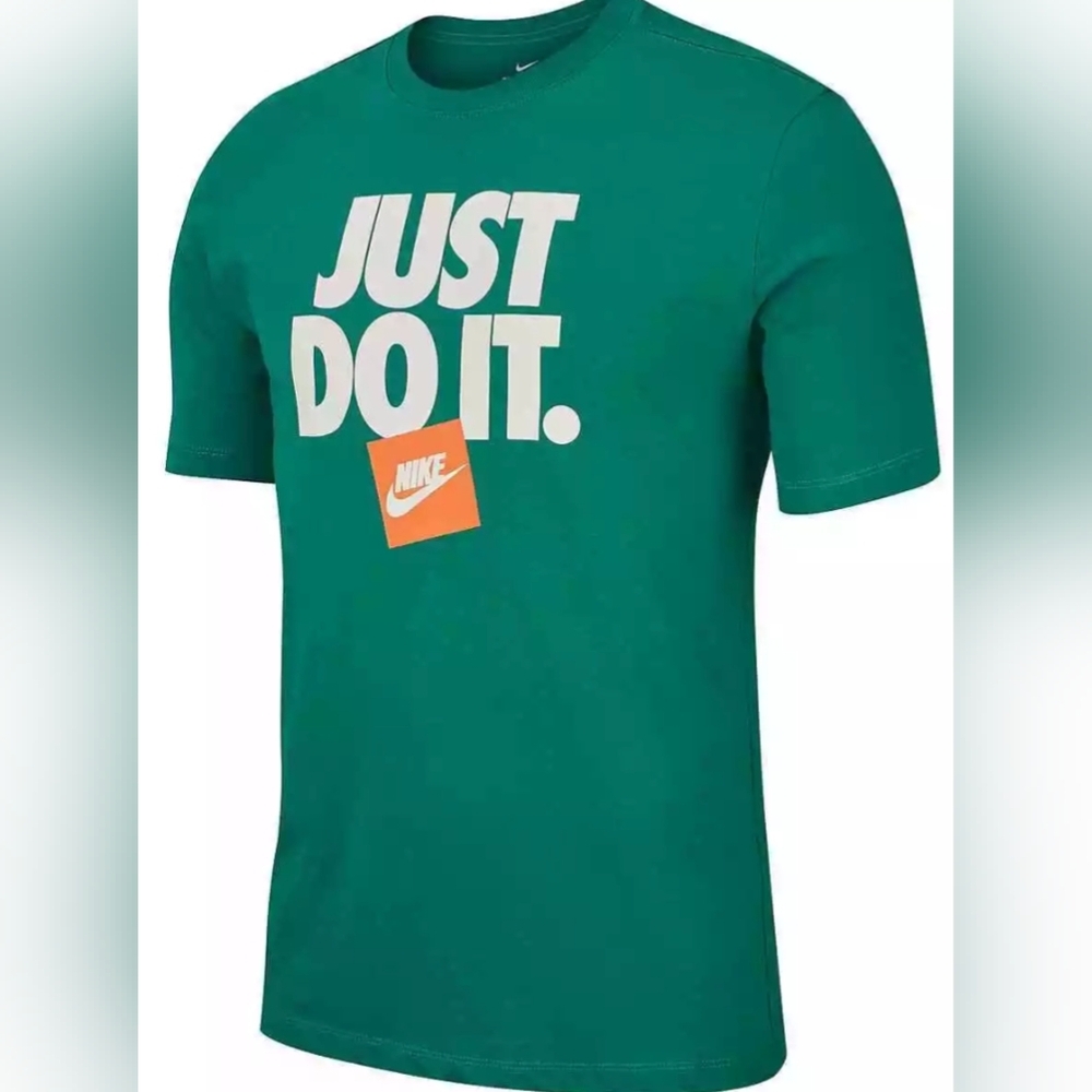 Nike JUST DO IT Swoosh Graphic T-Shirt Men's Size L Like New MSRP $24.99